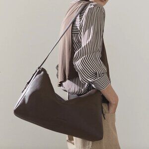 The Horse Lottie Handbag in Coffee